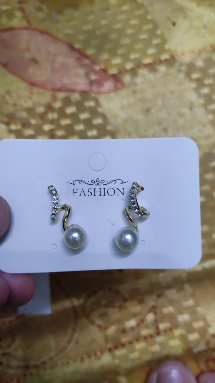 New Fashion Cubic Zircon Spiral Curve Stud Earrings Bling Gold Plated Geometric Pearl Drop Earrings