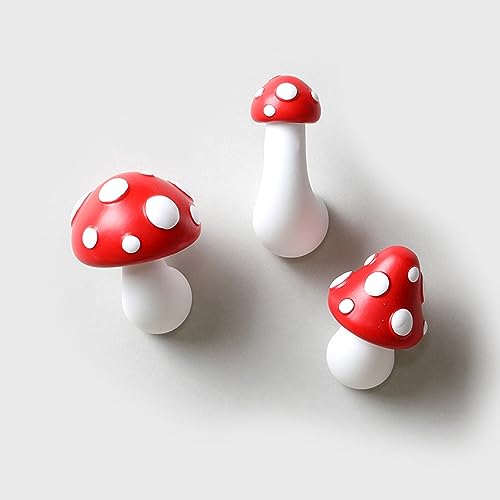 3D Solid Red Mushroom Fridge Magnets Creative Designed Resin Refrigerator Magnets Personality Home Decorations Refrigerator Magnetic Board