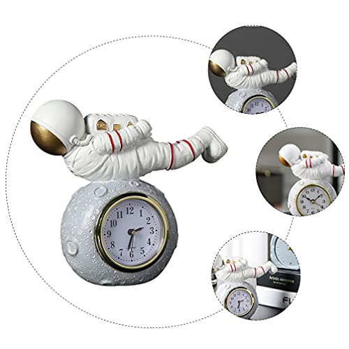 Artibetter Table Clock Resin Astronaut Statue Shelf Desk Clock Small Bedside Desk Clock Astronaut Clock Decoration Battery Operated for Table Home Office Decor