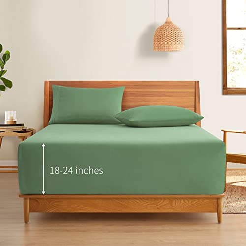 Horbaunal Extra Deep Pocket Queen Fitted Sheet Only - Fits Up to 24 Inch Mattress - Luxury 1800 Thread Count - Microfiber Forest Green Fitted Bed Sheet Queen Size