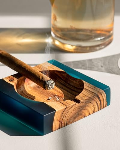 SILKEN Island Paradise Wood and Epoxy Ash Tray