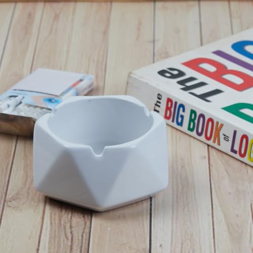 Pakhi Decor Groovy Ceramic Ashtray for Home & Office, White (10372)