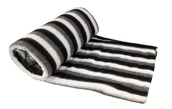 Wavva® Plain and Black and White Fleece 2 Single Bed Blankets-Red and Black and White (Set of 2)