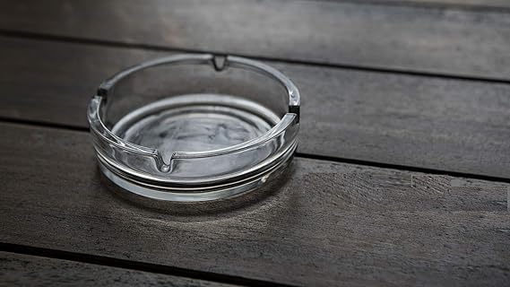 BOTIST GLASS ROUND ASH TRAY 101MM.