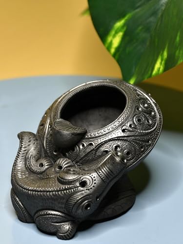 Mayii - Dual-Fired Terracotta Crocodile Ashtray Sculpture showpiece, set of 1 Premium Terracotta made Tabletop home decor for living room and gifting(9 cm,Black)