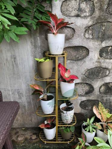 THE PLANT FAIRIES® 6 Tier 7 Potted Flower Pot Stand Plant Stands for Indoors and Outdoors, Flower Pot Holder Shelf for Multi Plants, Golden Metal Plant Stand for Patio HxL 41x18 Inch {GOLDEN}