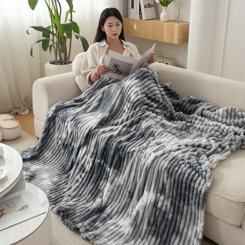 HOKIPO 220 GSM Gradient Flannel AC Throw Blanket Double Bed Queen, 200x230 cm / 6.5x7.5 feet, Grey (AR-5260-GRY)