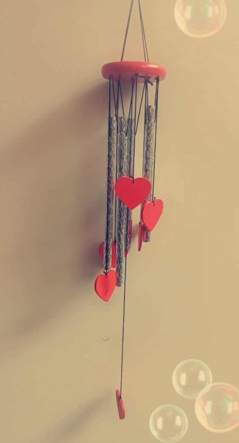 Heart Shape Wind Chime for Home Decoration Love Heart Wind Chime. 5 Aluminium Pipe and 6 Beautiful red Heart hangging Around The Pipes Wind Chime