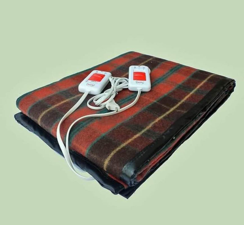 Electric Blanket That Will Sense Your Body Heat to Keep You at the Optimum Temperature All Night. The Double Bed Electronic Heating Blanket Features Settings That Will Give You Different Levels of Heat, So You Can Decide Just How Warm You Want Your Bed to