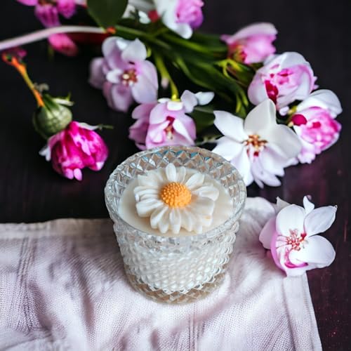 Shama Candles by Dreamliner | Daisy Diamond Pattern Soy Candle Jar | Plant-Based Wax | Elegant Design | Scented Aromatic Fragrance | Up to 45 Hours of Burning | Best Gift | 200gms (Lavender)