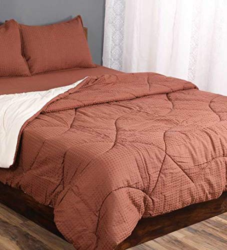 Saral Home Combo of Cotton Bedsheet with Pillow Covers & Quilt-4pc Set