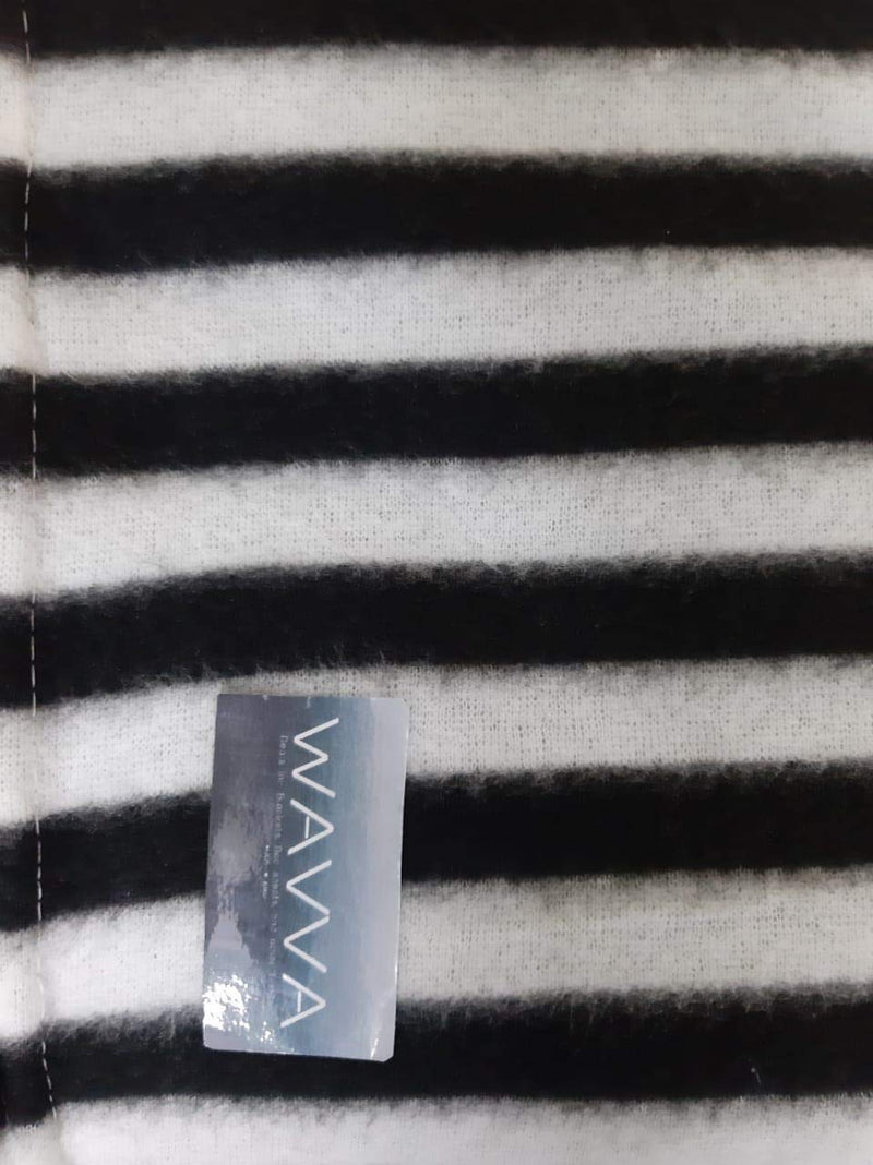 Wavva® Polyester & Polyester Blend 500 TC Blanket (Single_Black and White), reversible, Pack of 1