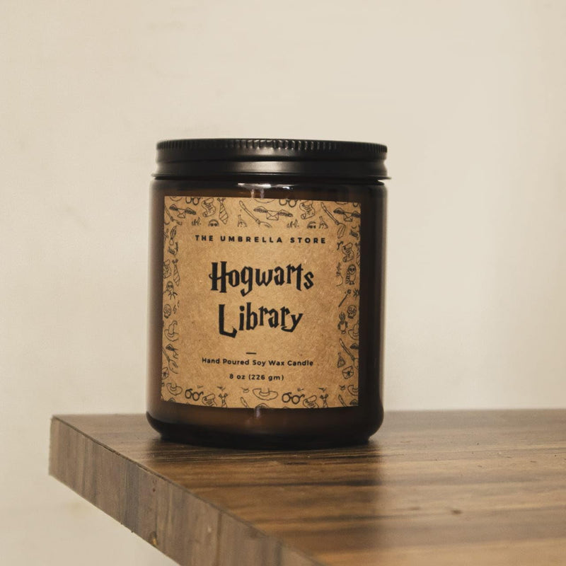 THE UMBRELLA STORE Hogwarts Library Scented Candle, Harry Potter Themed Scented Candle, Vegan Hand Poured 100% Soy Wax Candle, Luxury Scented, Home Decor Candle (Hogwarts Library)