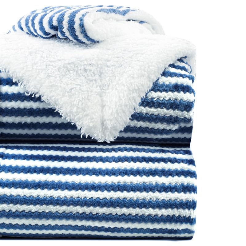 BSB HOME Sherpa Blanket Towel Flannel Blanket – 220 x 240 cm, Soft, Plush, Fluffy, Fuzzy, Warm, Cozy Perfect for Couch, Bed, Sofa, Chair-Reversible Blanket AC Blanket Single - Blue and White