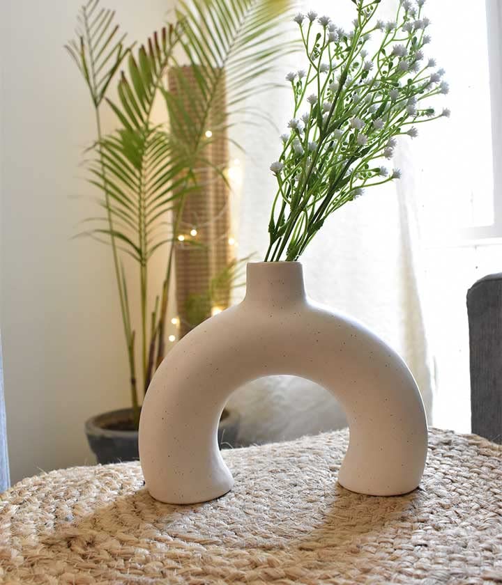 Bumbleberry - White Half Donut/Ring Vase | Flower Vase | Ceramic Vase | Pampas Grass Vase | Home Decor Centrepiece | Decor Showpiece 6 Inches (Pack of 1)