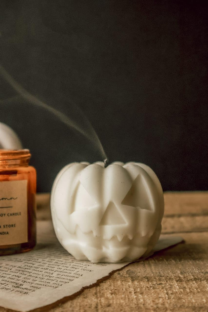 THE UMBRELLA STORE Halloween Sculpture Candle Unscented, 100% Natural Soy Wax- Off White (Pumpkin)