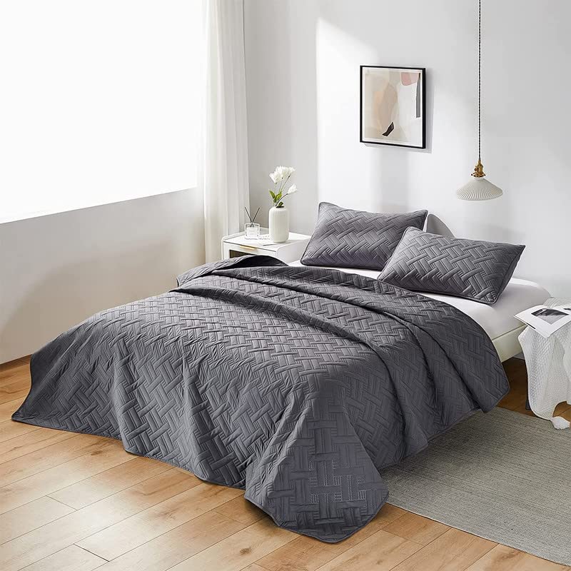 BSB HOME 100% Cotton Ultrasonic 280 Tc Solid King Size Quilted Bed Cover/Bedspread/Rajaai With 2 Pillow Cover, (Luxurious, Dark Grey, 90X100 Inches, 254X228 Cm)