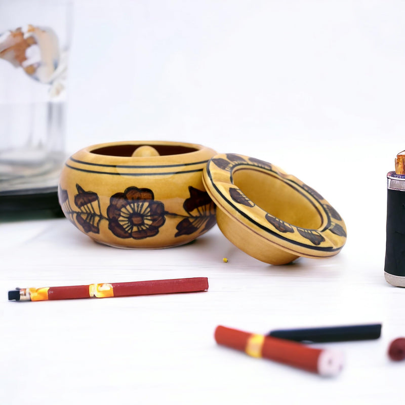 Malaikah Brown Theme Ceramic Gold Brown Print Ashtray with a piece of lid, Ideal for Table and Side Table, Pack of 2
