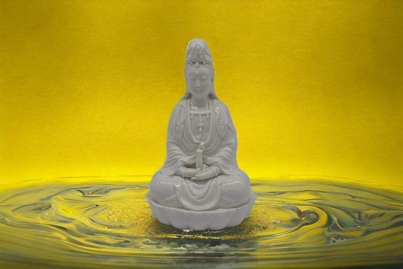 8.5" Fine Porcelain Ceramic Quan Yin Buddha Sitting on a Lotus Statue, Guanyin, Kwan Yin, Kuanyin, Goddess of Mercy, Dehua