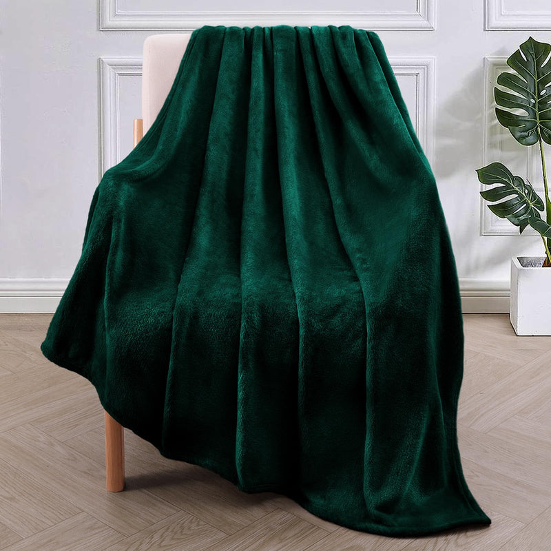 Luxury Flannel Velvet Plush Throw Blanket – 50" x 70" (Forest Green) by Exclusivo Mezcla