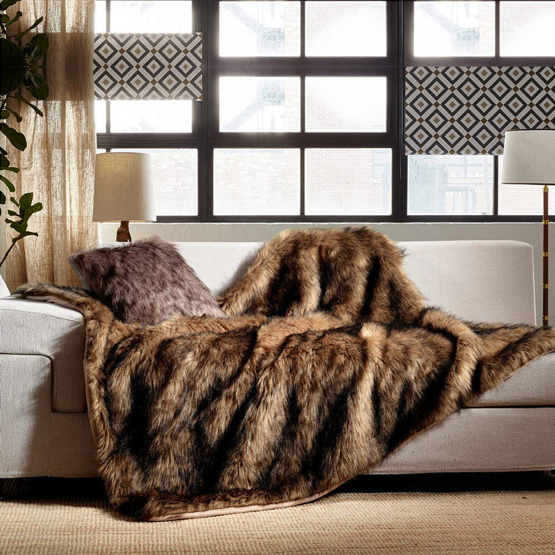 HORIMOTE HOME Luxury Plush Faux Fur Throw Blanket, Long Pile Brown with Black Tipped Blanket, Super Warm, Fuzzy, Elegant, Fluffy Decoration Blanket Scarf for Sofa, Armchair, Couch and Bed, 50'x 60'