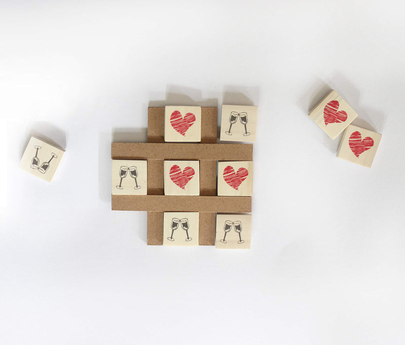 IVEI Wooden Couple Tic-Tac-Toe Fridge Magnet - Heart & Glass Print - Unique Gift for Your Loved Ones, Spouse - Anniversary-Wedding-Valentine’s Gift - Hand Made Noughts and Crosses Game Magnets