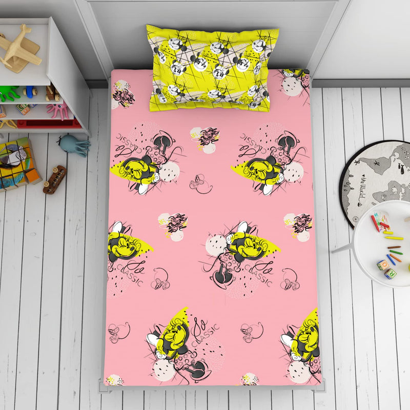 Disney Minnie 100% Cotton Breathable Machine Washable Great Value Single Bedsheet (Character, 152cmx228cm/43cmx68cm) - Pink