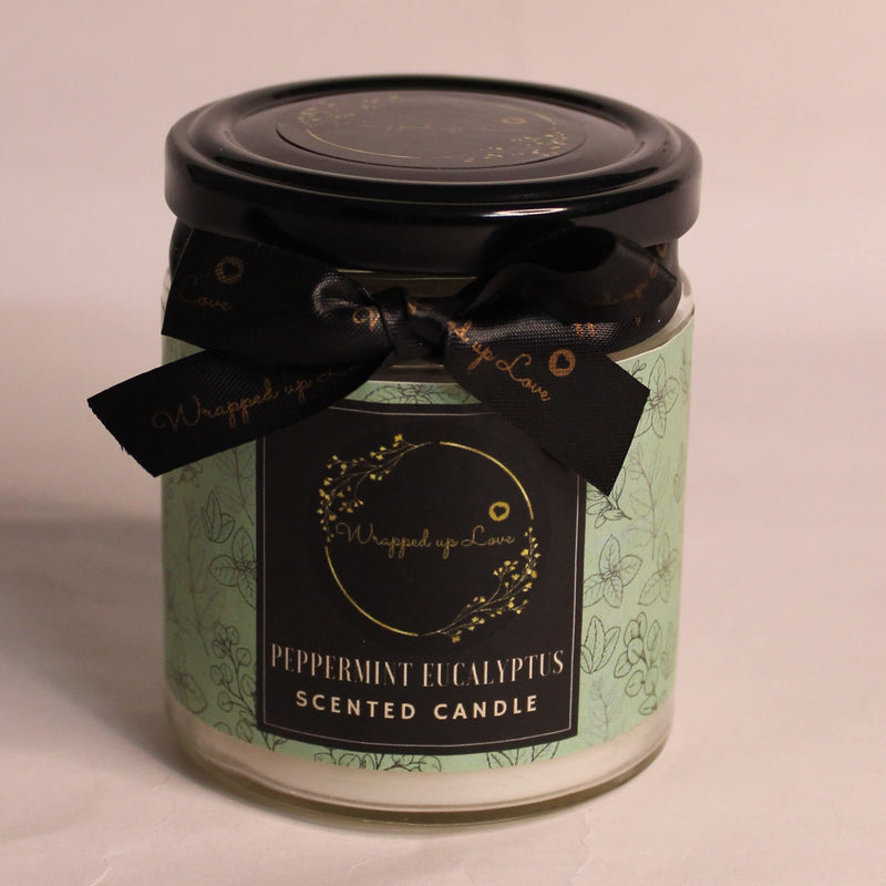 Wrapped up Love Peppermint Eucalyptus scented candle (170g)