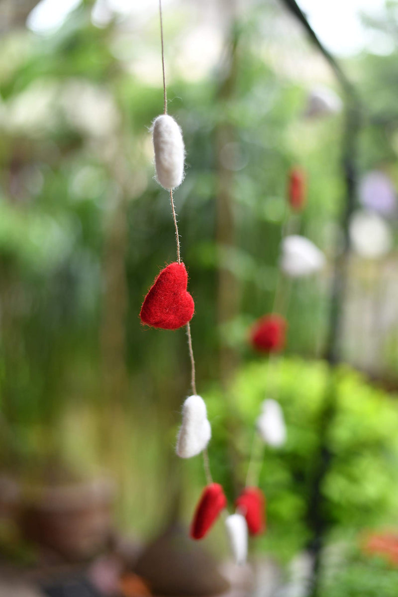 DeKulture Handmade Premium Wool Felt Mini Heart Garland Eco Friendly Christmas Tree Ornament Wedding Party Valentine's Day Decoration Banner | 48 Inches (RED & White)