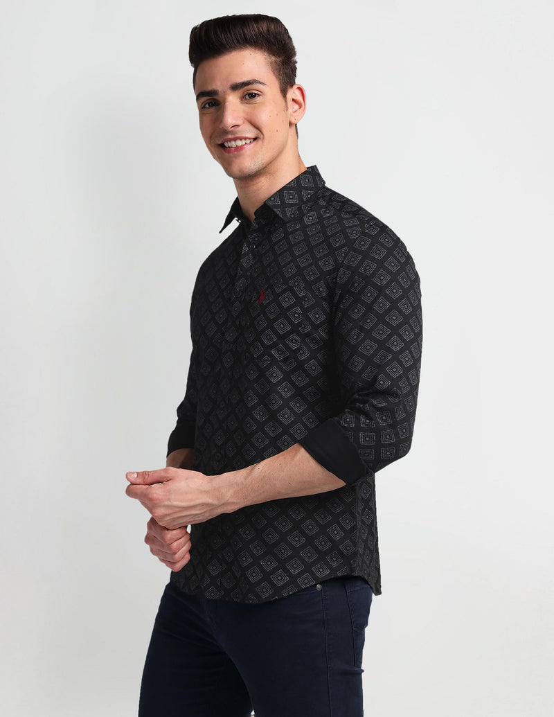 U.S. POLO ASSN. Men's Plaid Slim Fit Shirt (UDSHTO1132_Black