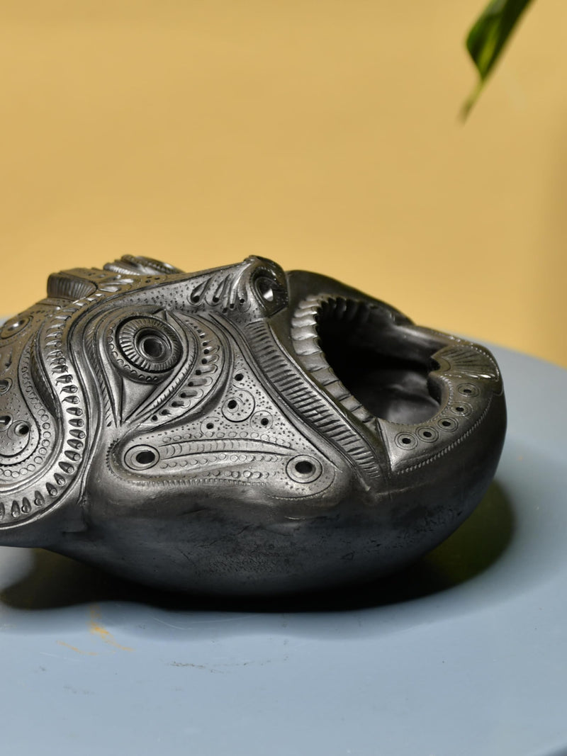 Mayii - Handcrafted Tribal Terracotta Ashtray Deity showpiece, Set of 1 Premium Terracotta Made Tabletop Home Decor for Living Room and Gifting(12 cm,Black)