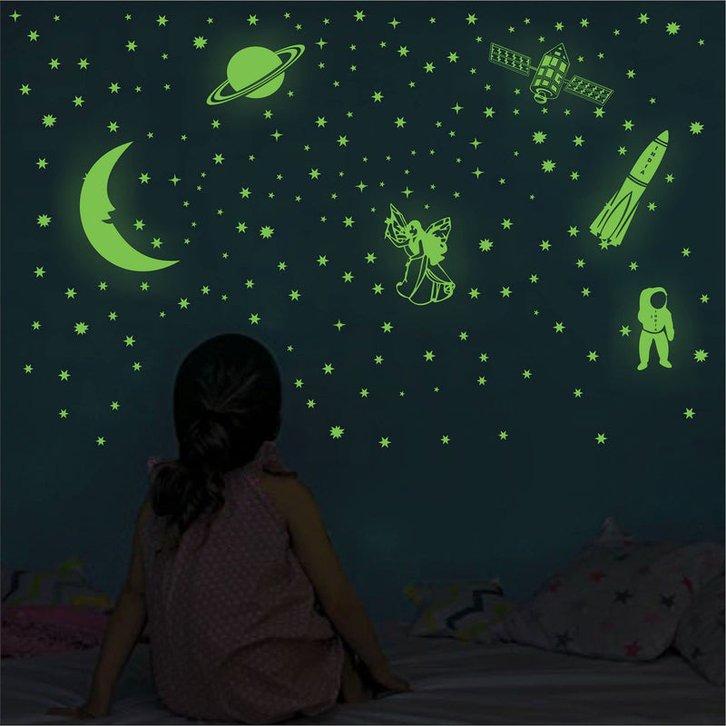 WallDaddy Vinyl Fluorescent Night Glow In The Dark Star Space Wall Self-Adhesive Sticker (Pack Of 134 Stars Big And Small, Green, 12)