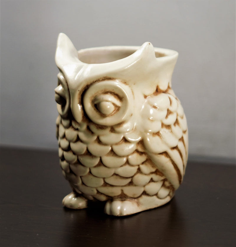 Inara Creation Owl Ashtray Smoking for Home, Office and Bar (Beige)