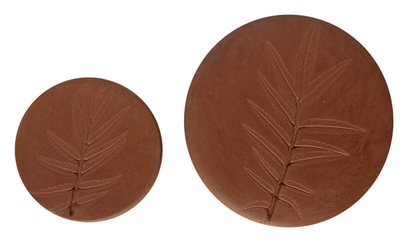 Terracotta by Sachii Handmade Clay Marigold Leaf Impression Fridge Magnets Set of 2 (6 & 10 cm diameters, 0.5 cm Height, Brown, Sachi15)