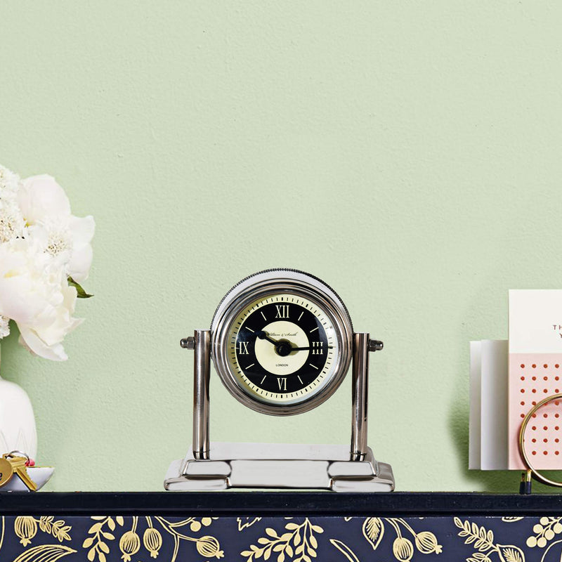 The Artizanat Antique and Stylish Table Clock