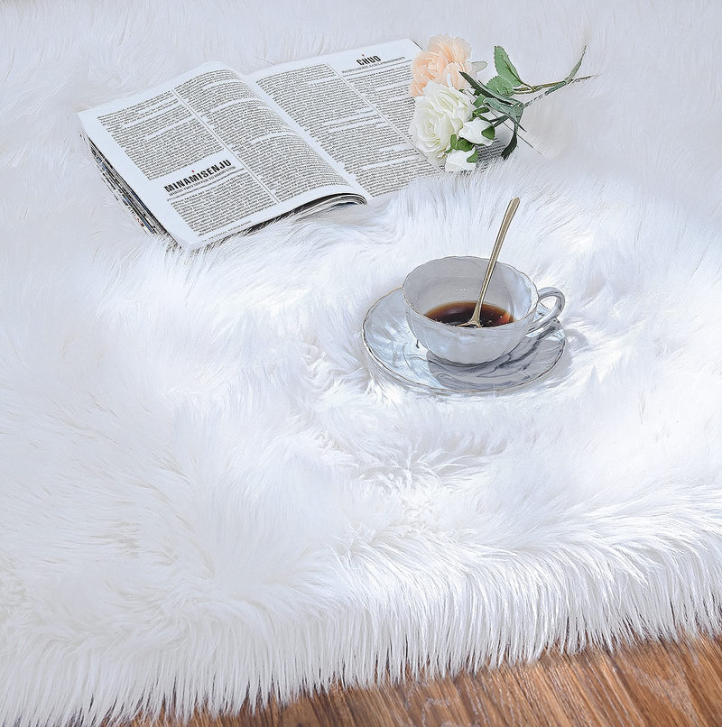 ISEAU Soft Faux Fur Fluffy Area Rug, Luxury Fuzzy Sheepskin Carpet Rugs for Bedroom Living Room, Shaggy Silky Plush Carpet Bedside Rug Floor Mat, 2ft x 3ft, White, Rectangular