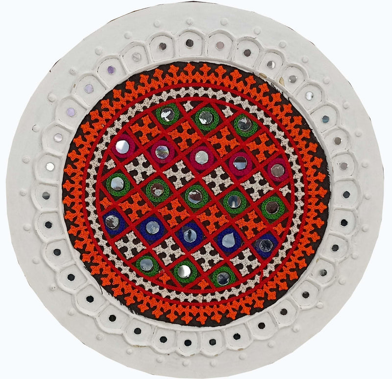 SHAKTI KUTCHI MUD & MIRROR CRAFTS Clay Wall Frame, Round (31 cm x 31 cm x 2 cm, SKMMCWF 12X12 176)