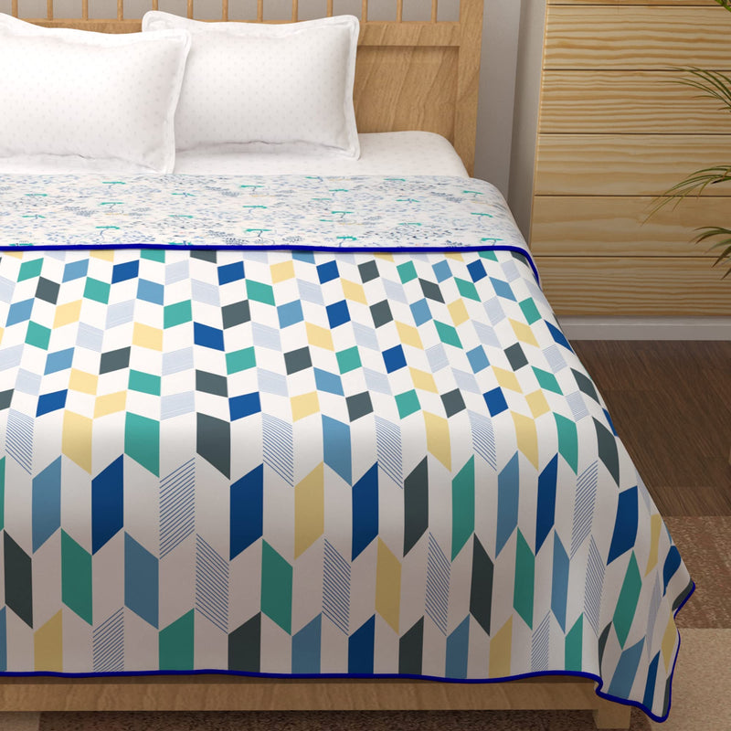 Story@Home Cotton 150 GSM, AC Dohar Double Bed | Abstract Print Super Soft Lightweight AC Blanket Double Bed/Quilt/Duvet (White & Blue, 225 X 240 cm) Perfect for Festive Gifting