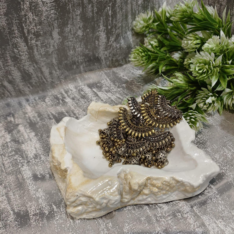 THE DR'S ARTISTREE Concrete Rock Trinklet Tray | Jewellery/Makeup Organiser | Home Decor |Candle Tray | Ash Tray | Paper Weight |Decorative Tray Multipurpose (16x12x3.5 cm) (White-Gold Marble)