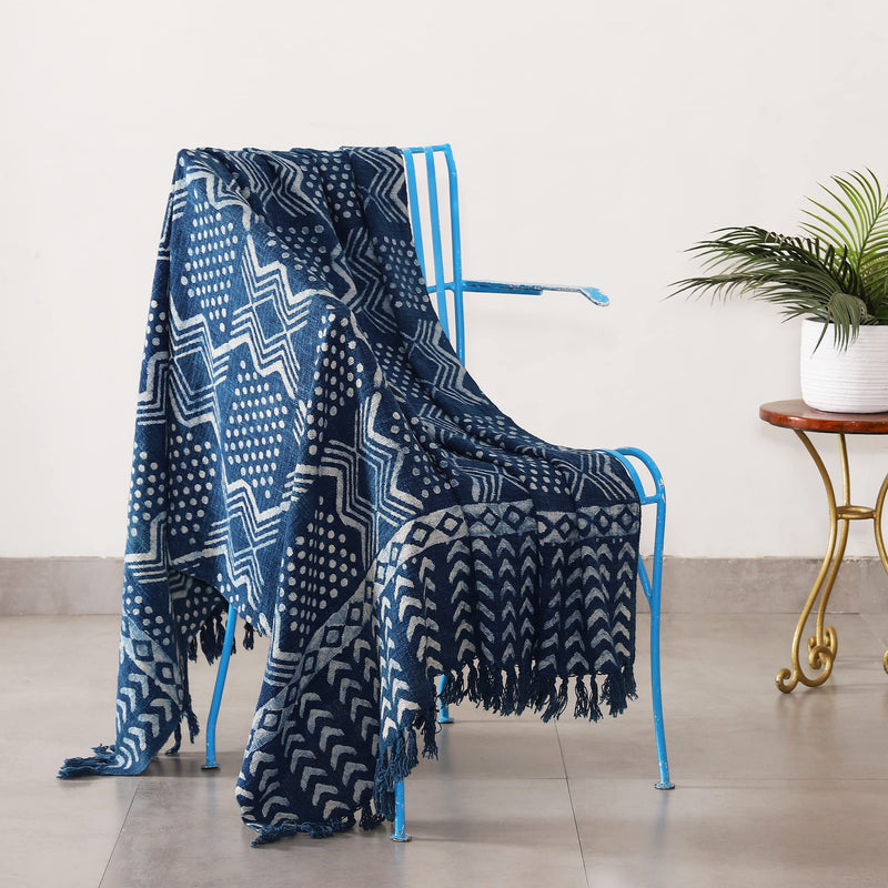 Ravaiyaa - Attitude is everything Traditional Handloom Cotton Sofa & Bedding Couch Throw Sanganer Handmade Printed Blanket (Indigo Blue and White)