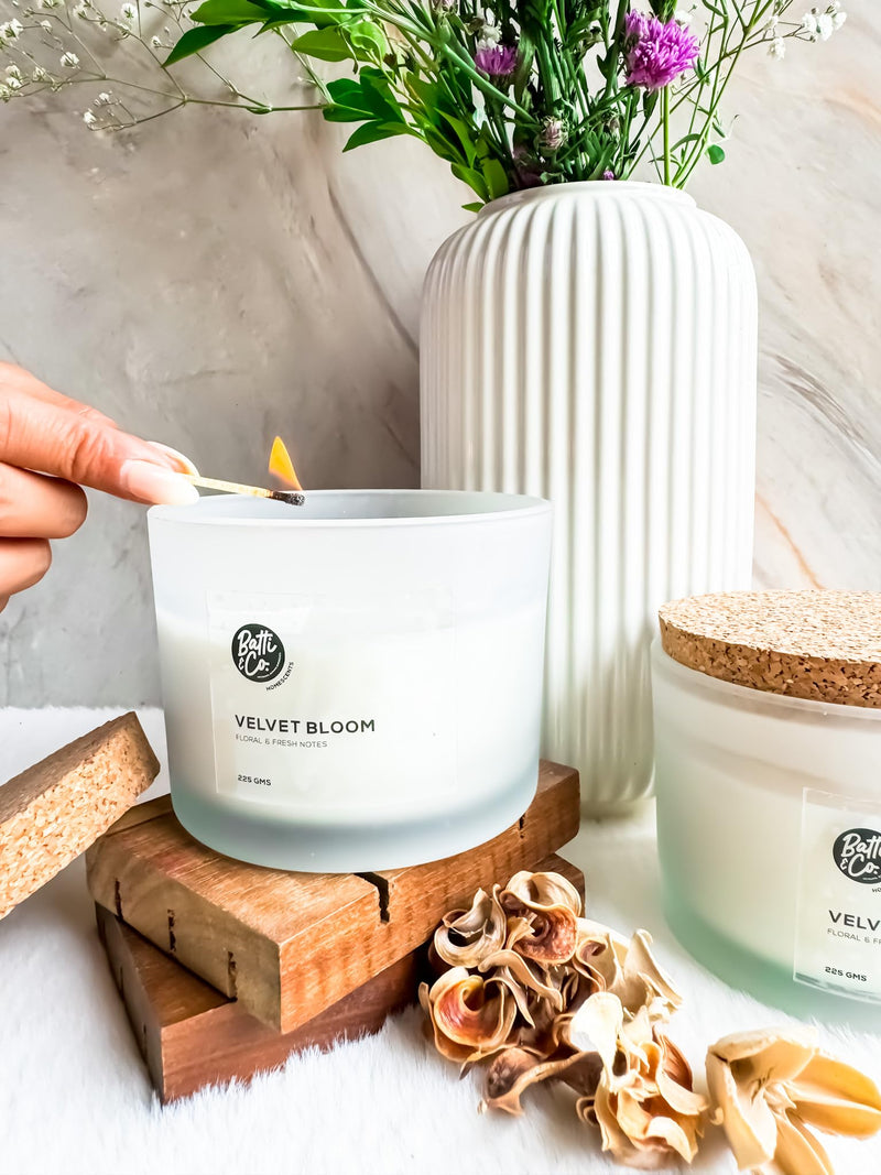 Batti & Co. Velvet Bloom Candle | 100% Vegan & Organic | Luxury Aroma | Handcrafted | Soy & Coconut Blend | Aromatherapy | Burning Time Upto 40 Hours (225g)