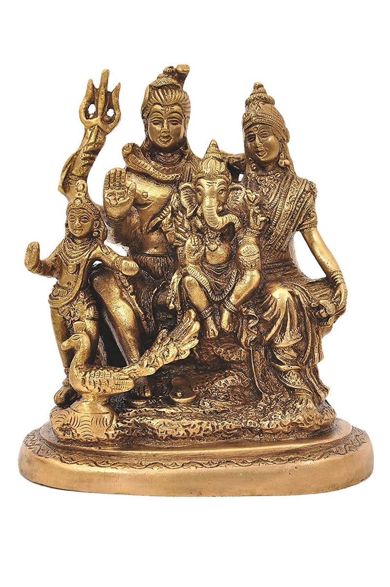 Virindavan Shopi Shiv Parivar in Gold Showpiece - 13 cm (Brass, Gold)