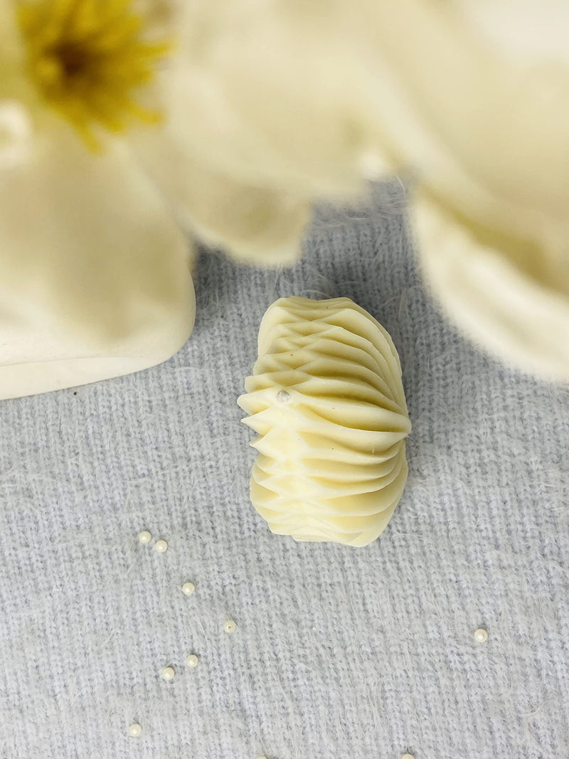 Yellow Petal Palm Leaf Candles | Vanilla Scented | White Color |100% Soy Wax, 490gm