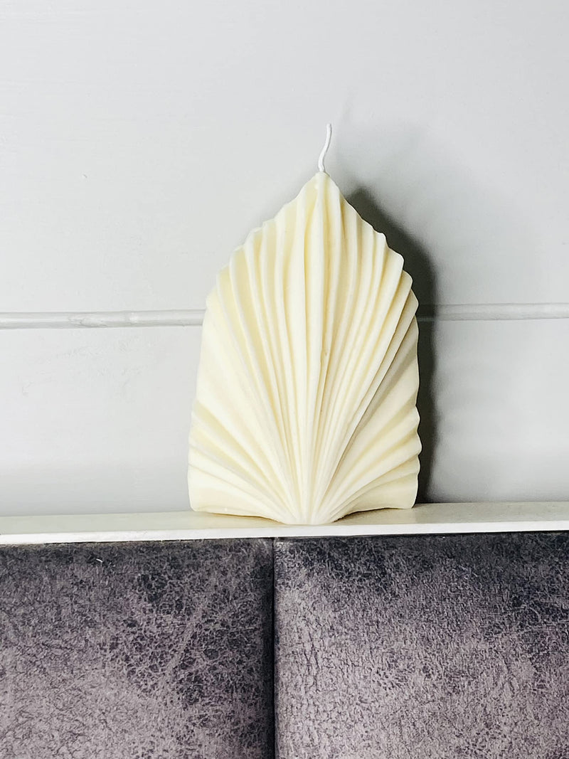 Yellow Petal Palm Leaf Candles | Vanilla Scented | White Color |100% Soy Wax, 490gm