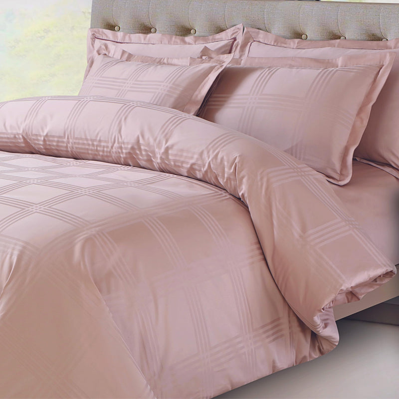 Malako Amalfi Jacquard Blush Pink 100% Cotton King Size Bedsheet with 2 Pillow Covers