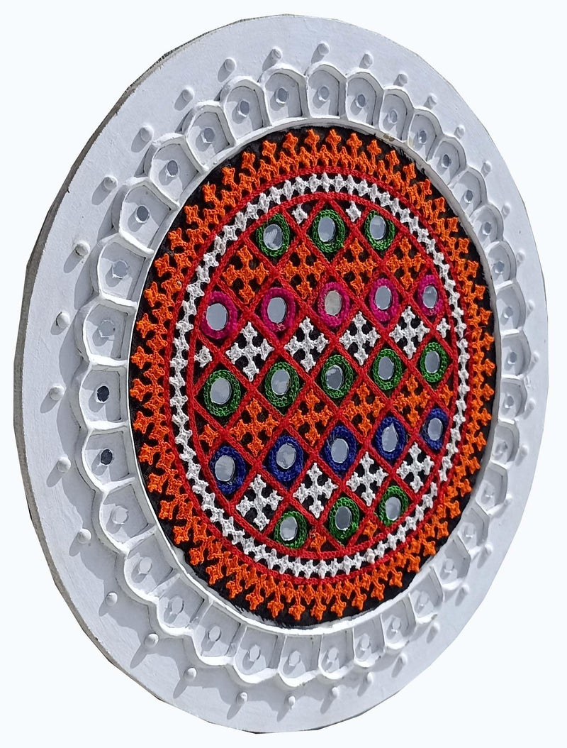 SHAKTI KUTCHI MUD & MIRROR CRAFTS Clay Wall Frame, Round (31 cm x 31 cm x 2 cm, SKMMCWF 12X12 176)