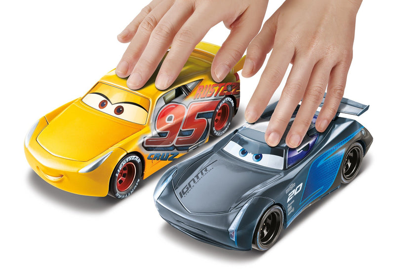 Disney/Pixar Cars 3 Flip To The Finish Rust-eze Cruz Ramirez & Jackson Storm Vehicles
