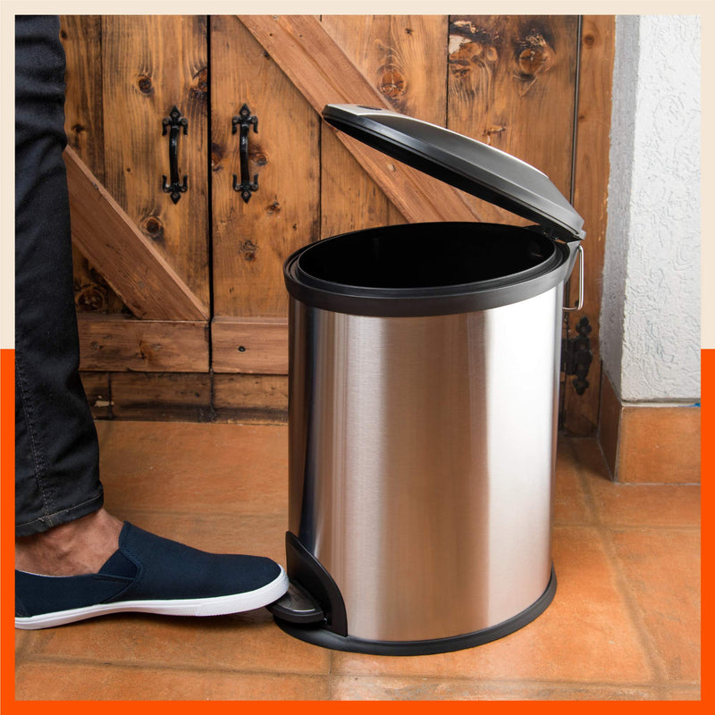 Bathla Stainless Steel and Plastic Step Bin, 5 litres, Silver and Black