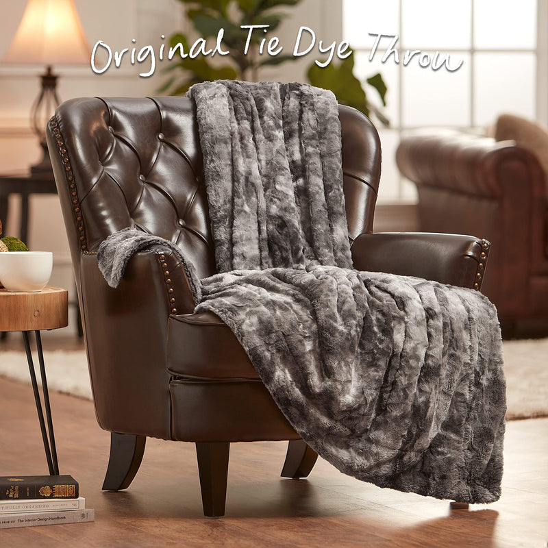 Chanasya Super Soft Cozy Fuzzy Fur Warm Charcoal Gray Sherpa Throw Blanket -Gray Wavy Fur Pattern