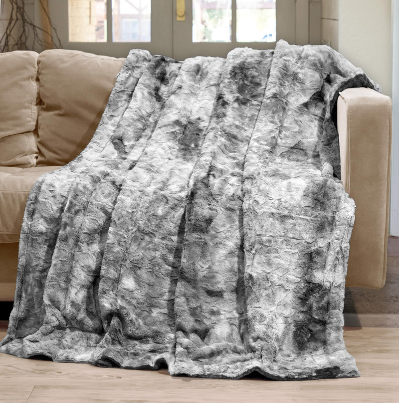 WOLF CREEK BLANKET Doublesoft - Oversized Faux Fur Throw Blanket, 50"x65" Gray Soft Fuzzy Fluffy Cozy Plush Furry Comfy Warm Home Decore for Couch Bed Chair & Bedroom